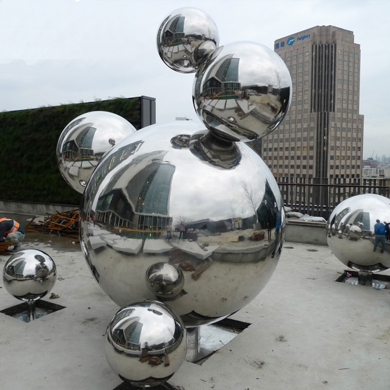 stainless steel balls sculpture