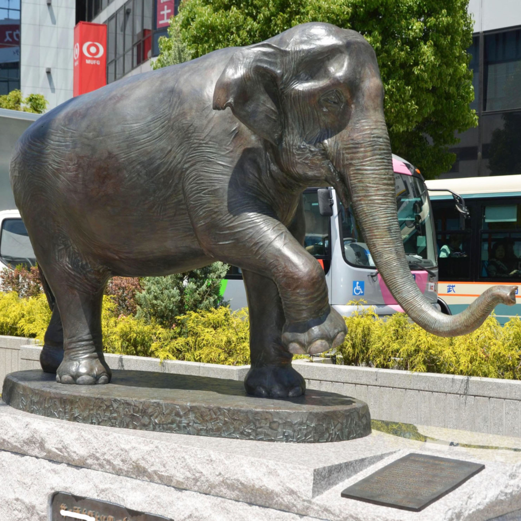 elephant garden sculpture metal
