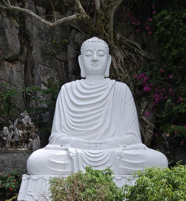 marble buddha statue