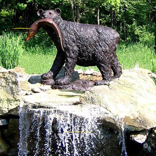 sculpture bear