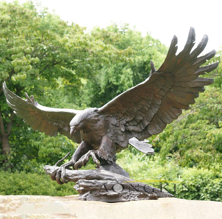 bronze eagle sculpture for garden - custom made animal statue