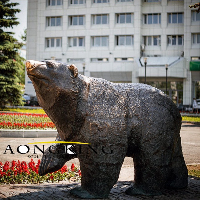 statue life size bear