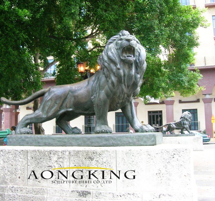Large male lion statue