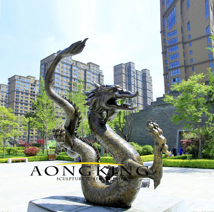 Dragon life size statue