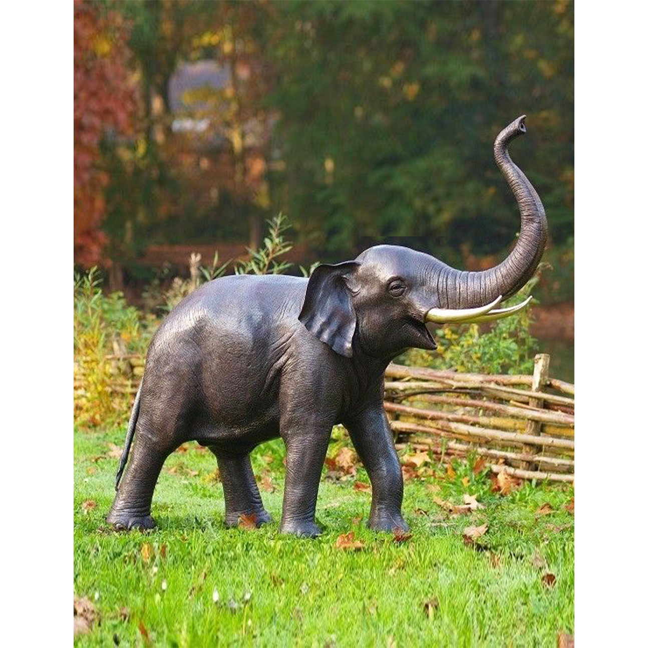 Garden elephant bronze statue