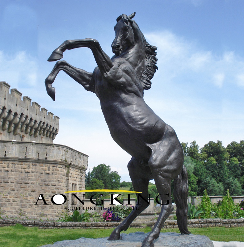 Horse brass statue