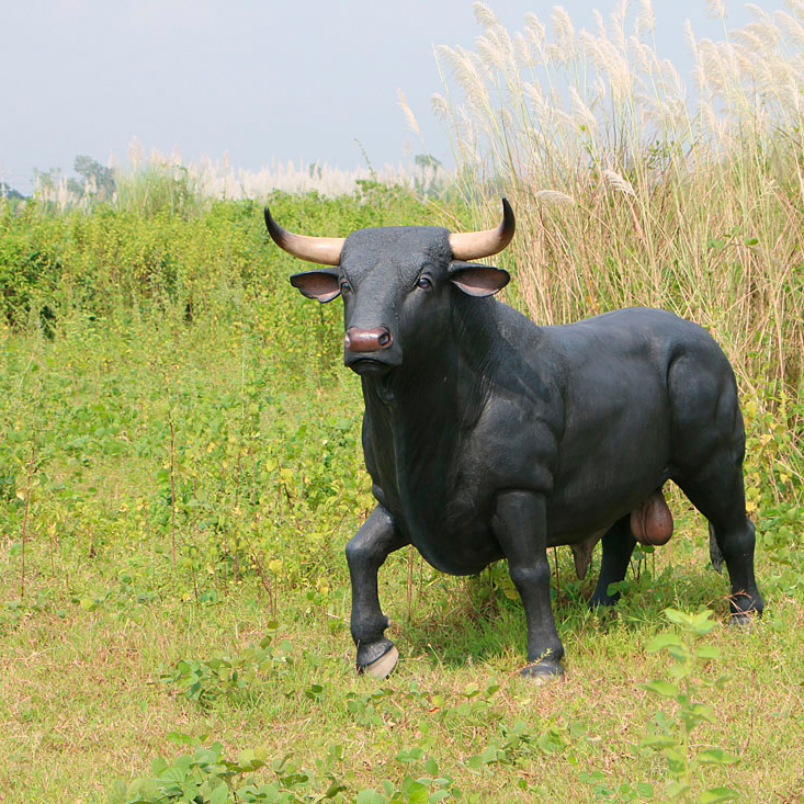Life size black cow bronze statue