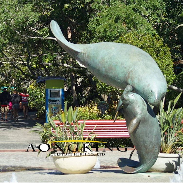 Sea lion bronze statue