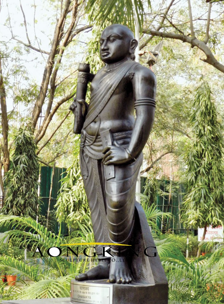 Statue kautilya statesman