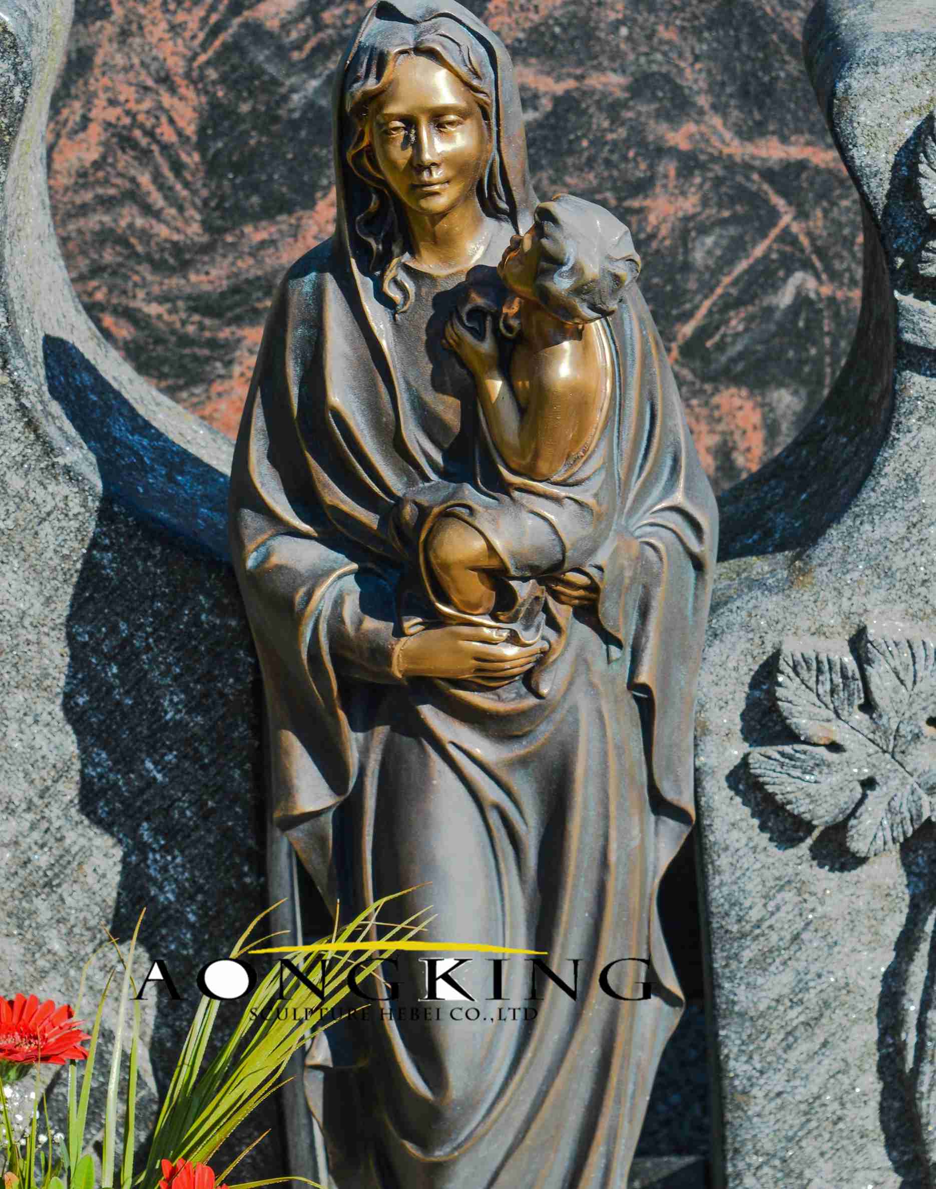 Statue of virgin mary with baby jesus