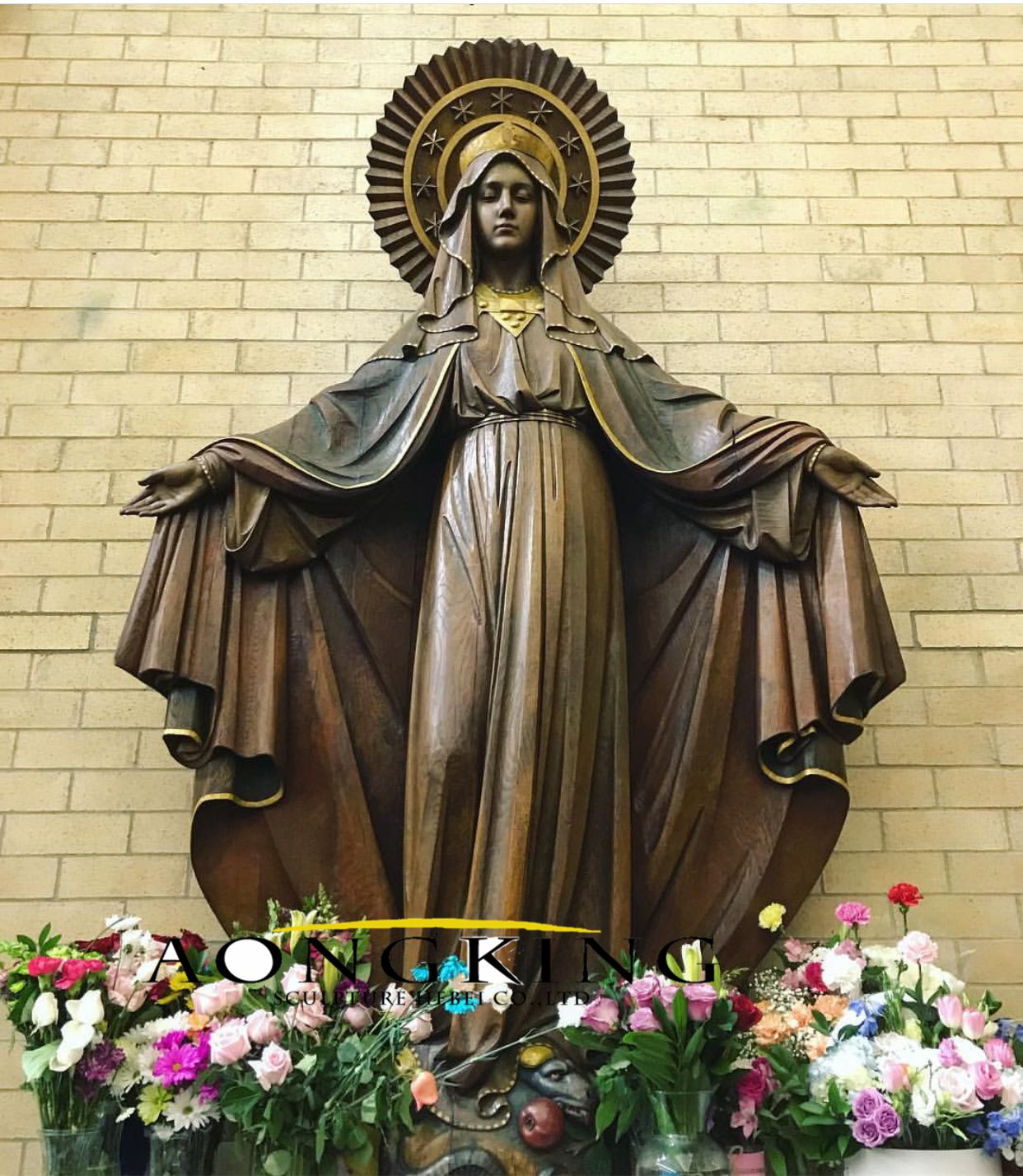 Virgin mary statue