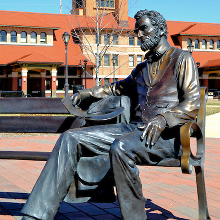 Abraham Lincoln bronze statue sculpture
