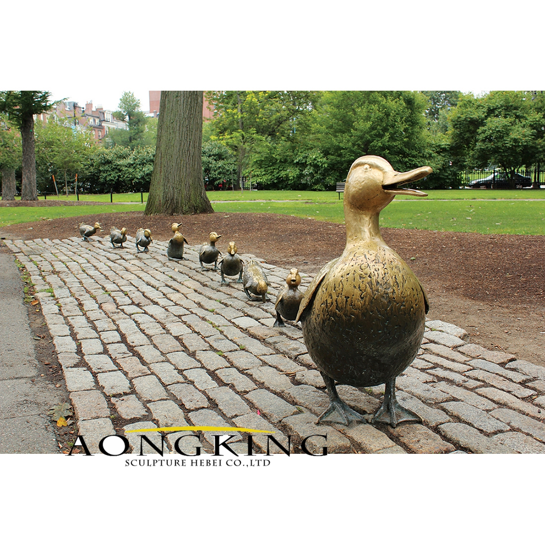 Bronze statue of a duck