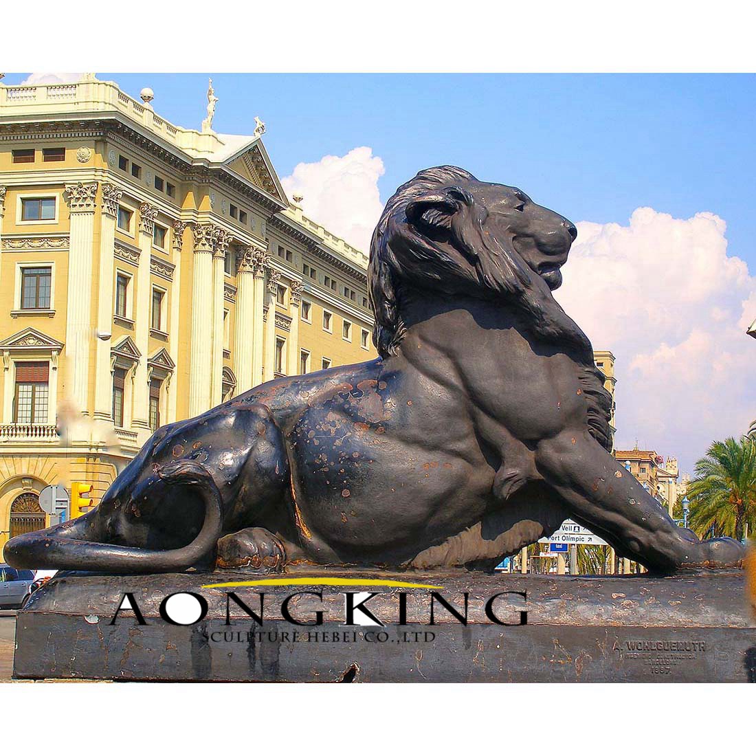 Large size black bronze lion statue on the street