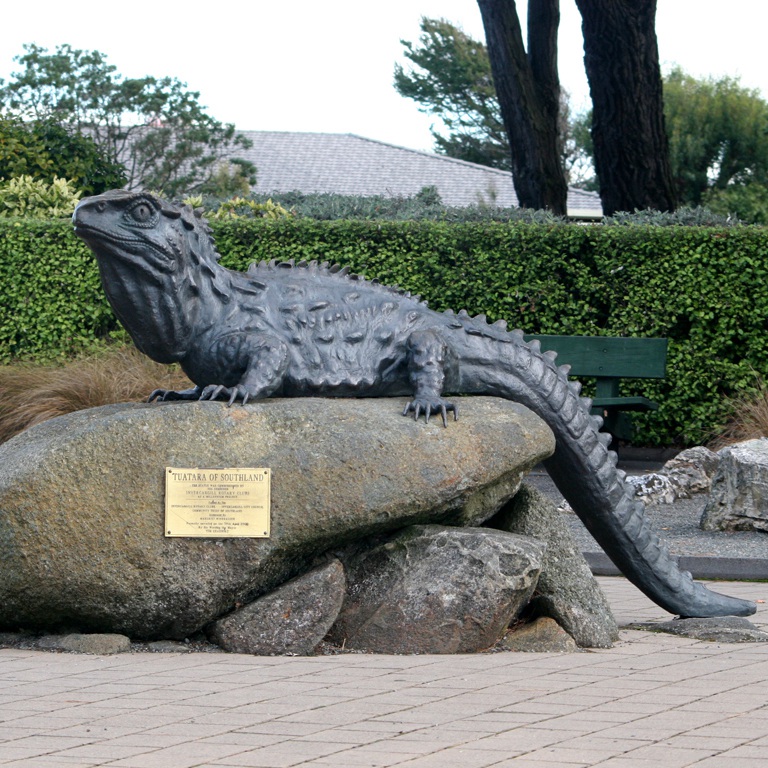 Lizard bronze sculpture
