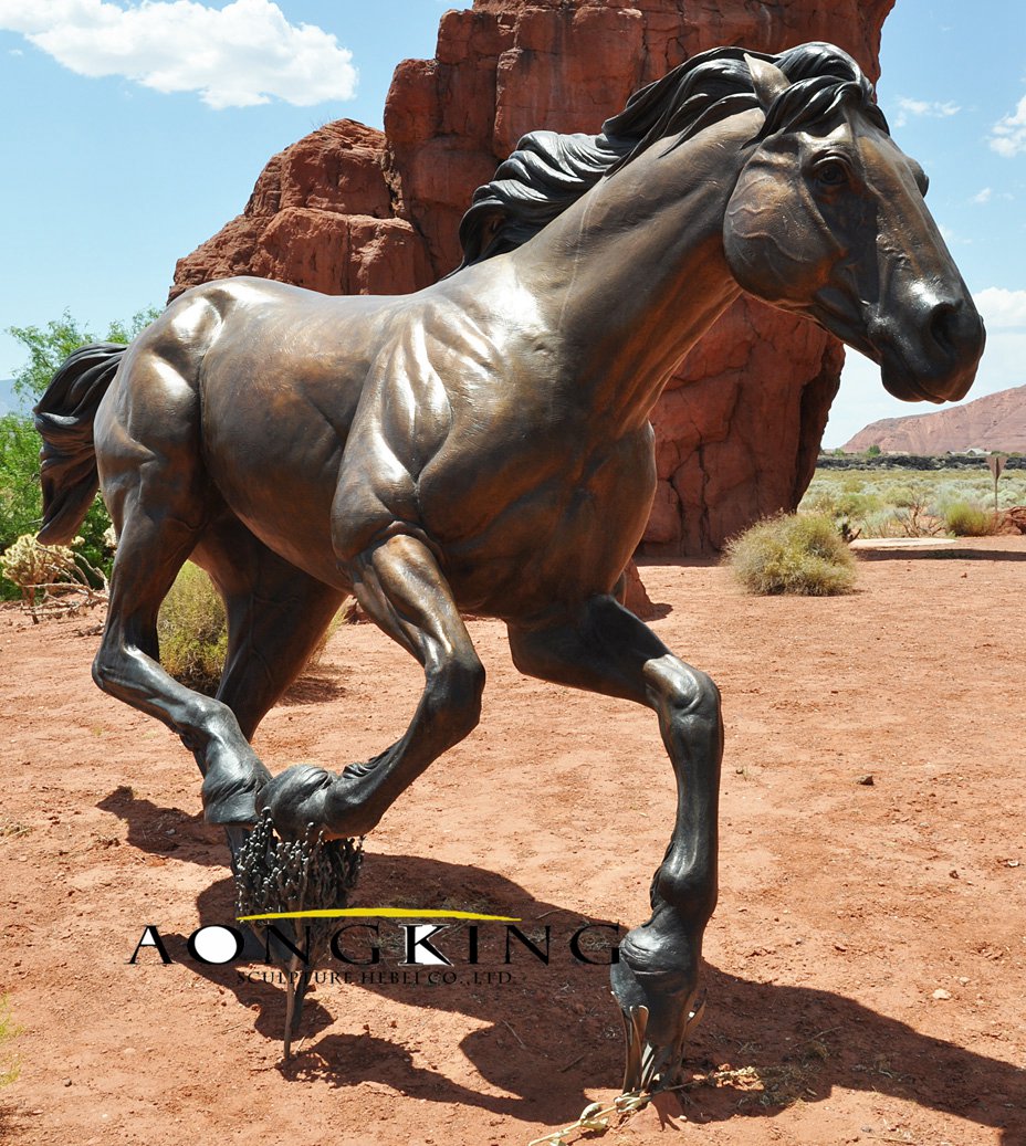 Running faint yellow bronze lead horse statue 