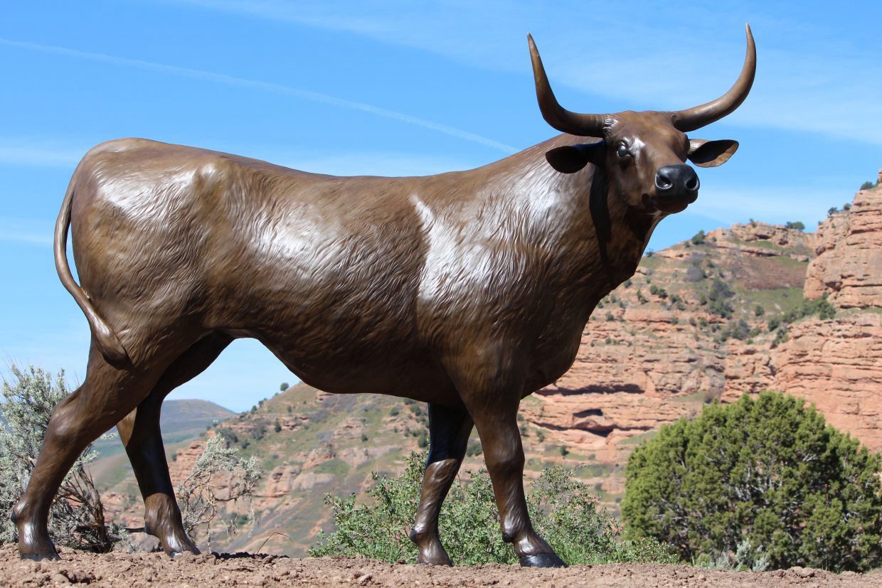 statue-of-copper-bull