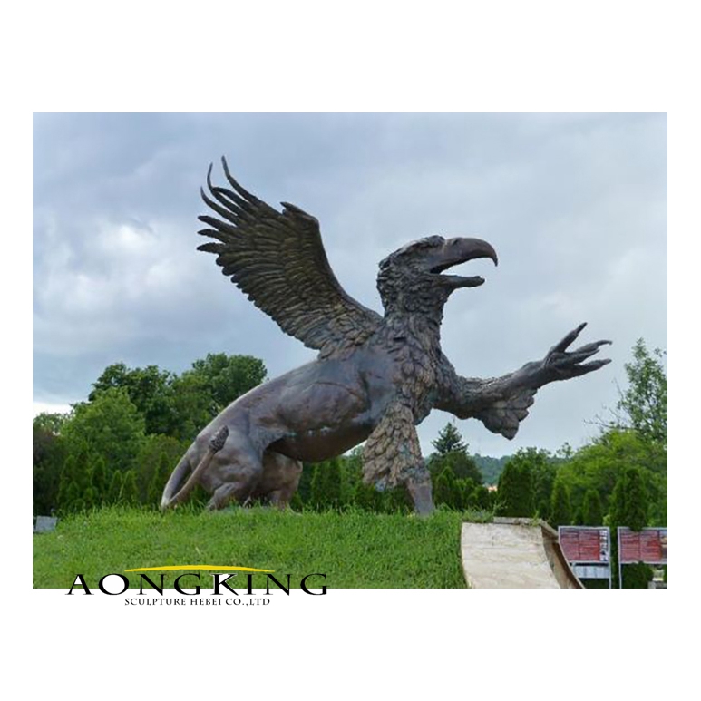 Bronze huge eagle sculpture