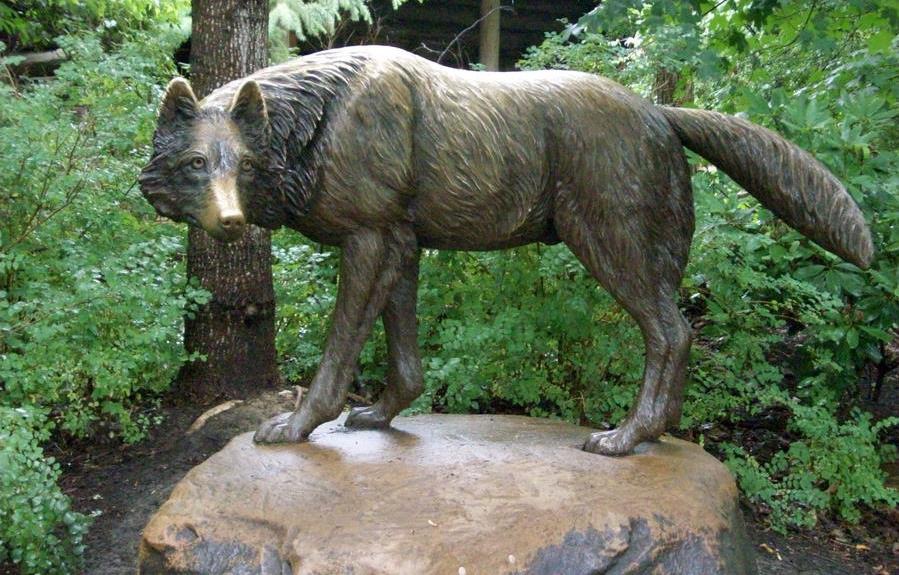 Garden Outdoor Art Wolf Sculpture