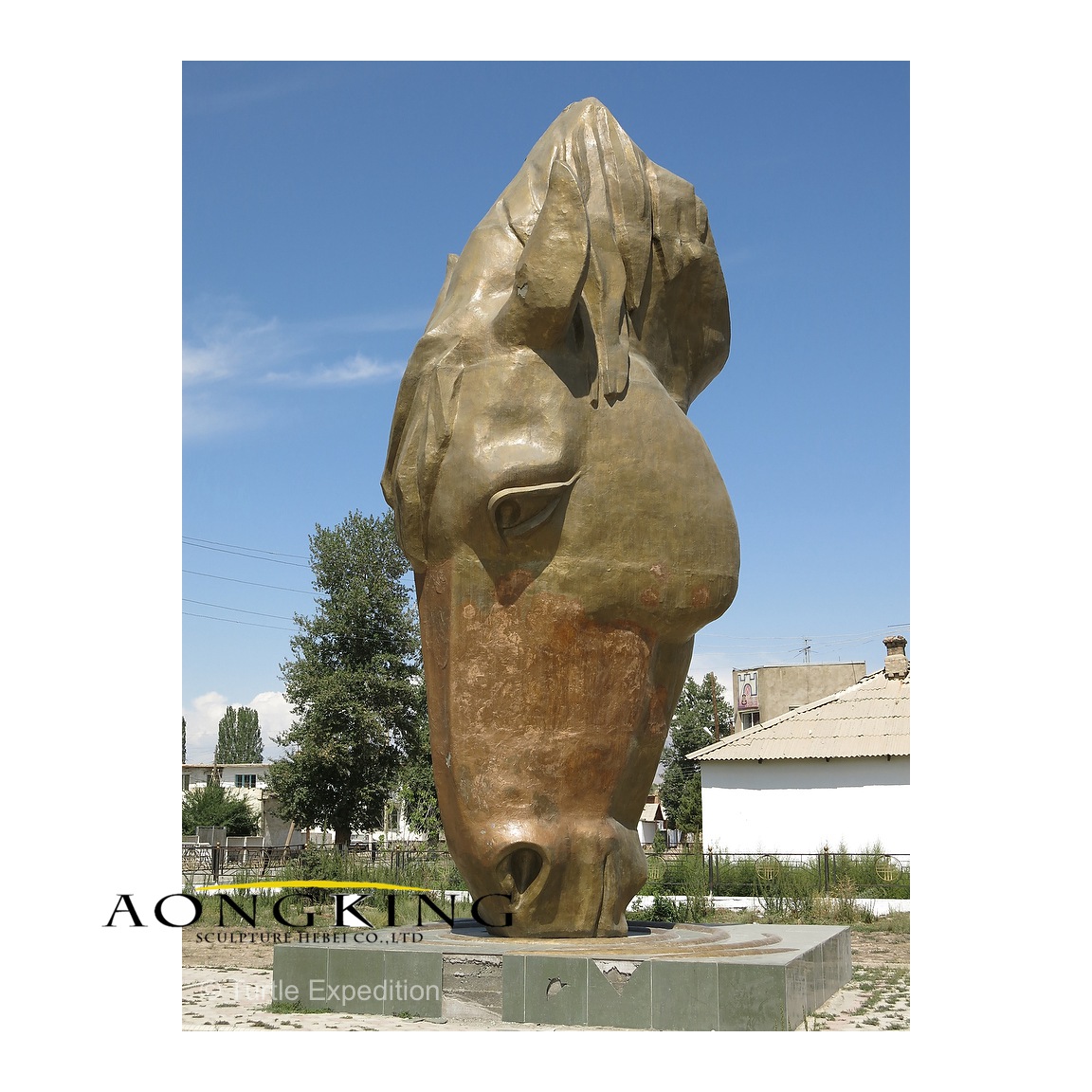 Horse large size head sculpture