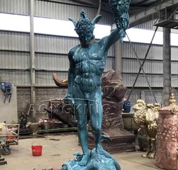 Statue of perseus with the head of medusa