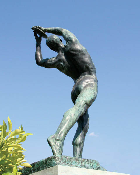 Statue of Discobolus in front the Panathenaic Stadium (Kalli)