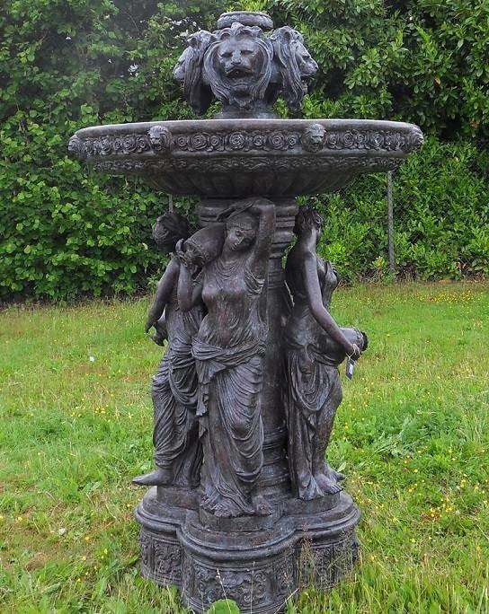 ladies and lions Patina bronze fountain