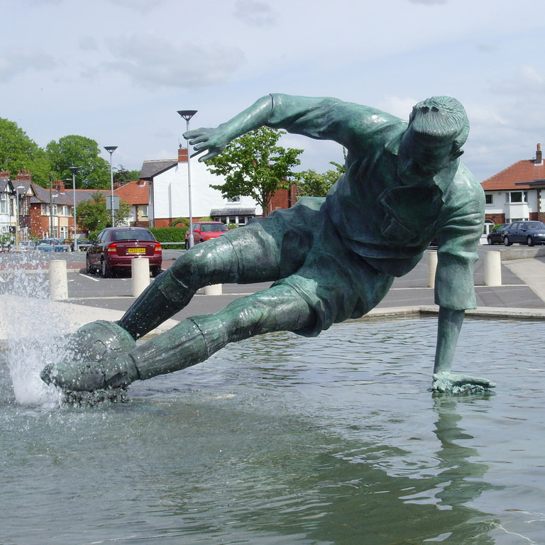 Sport Fountain bronze features athletes figure