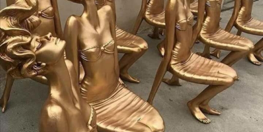 Chair golden bronze statue