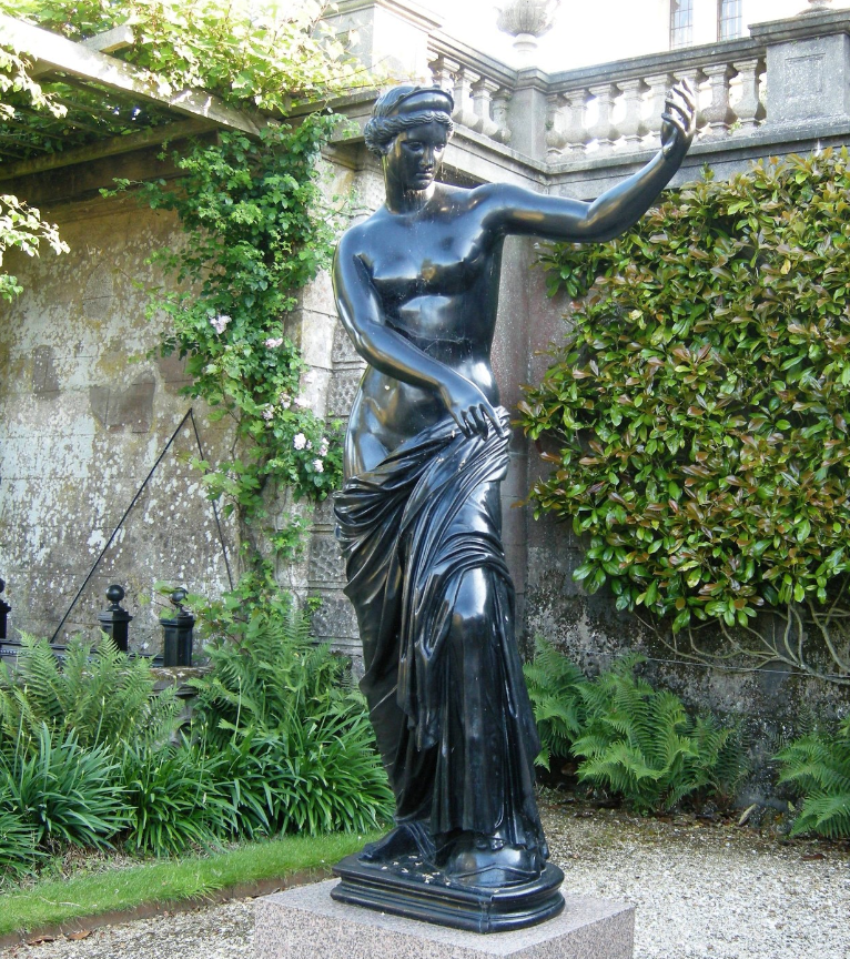 aphrodite greek sculpture woman body