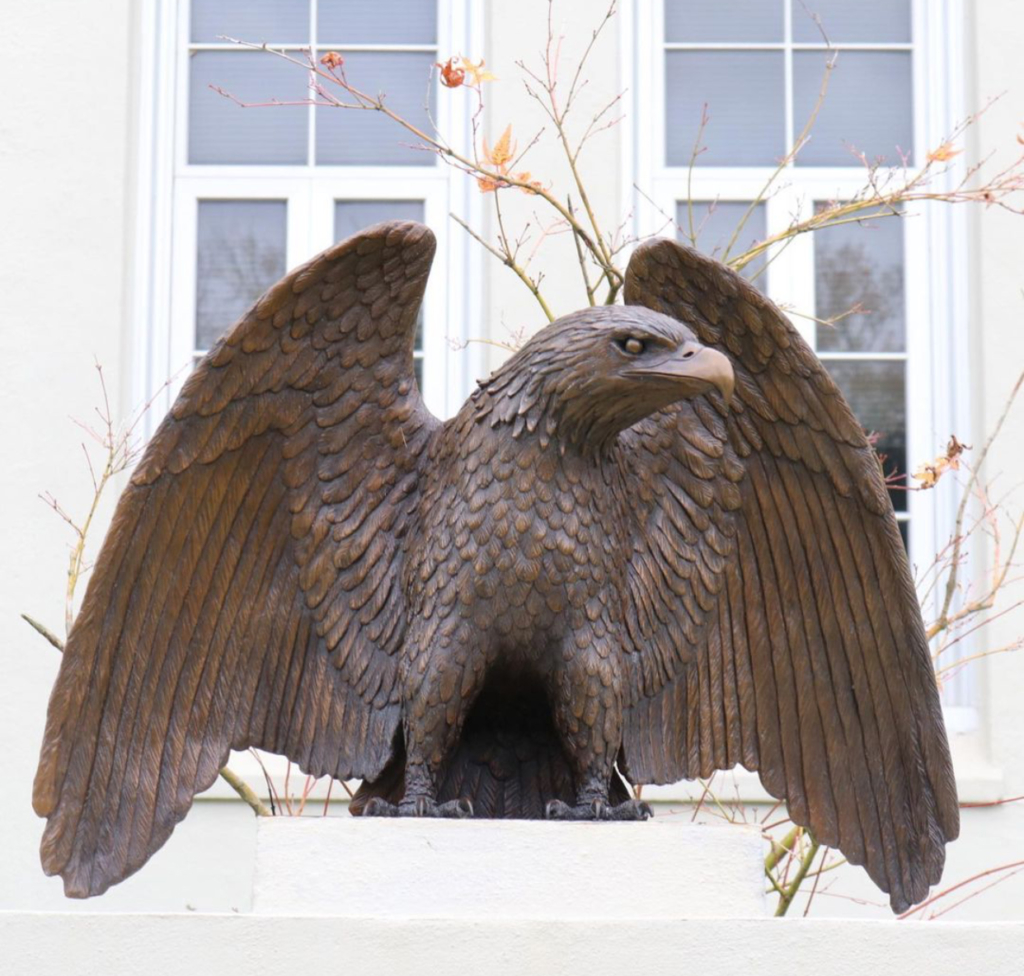 Bronze eagle sculpture outdoor