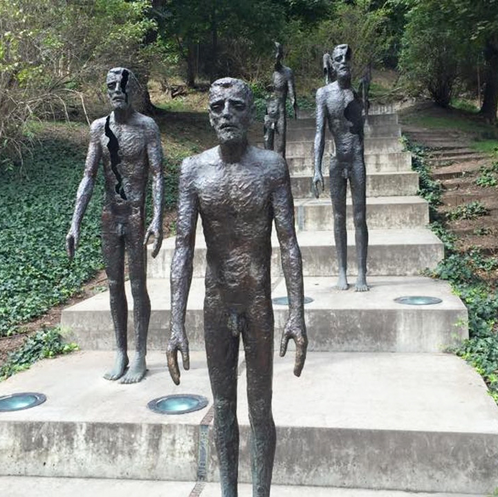 Memorial Sculpture the Victims