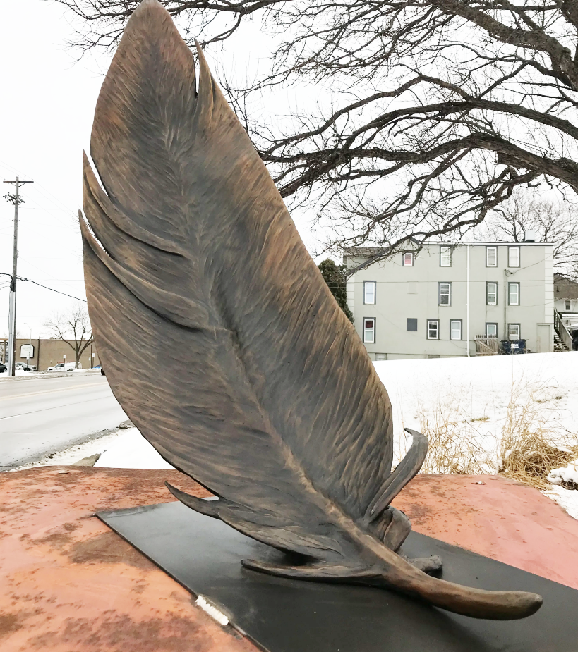 Art shop wholesale customize feather sculpture for outdoor decoration
