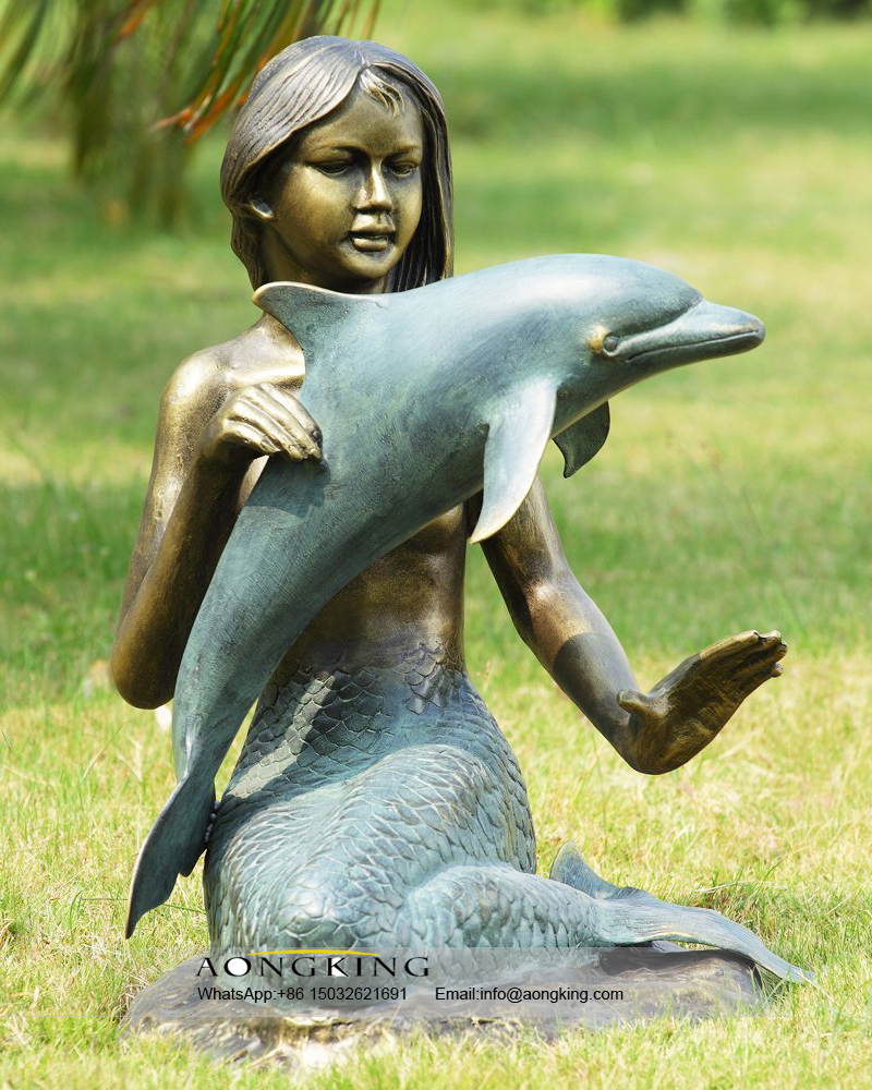 Bronze Sitting Mermaid