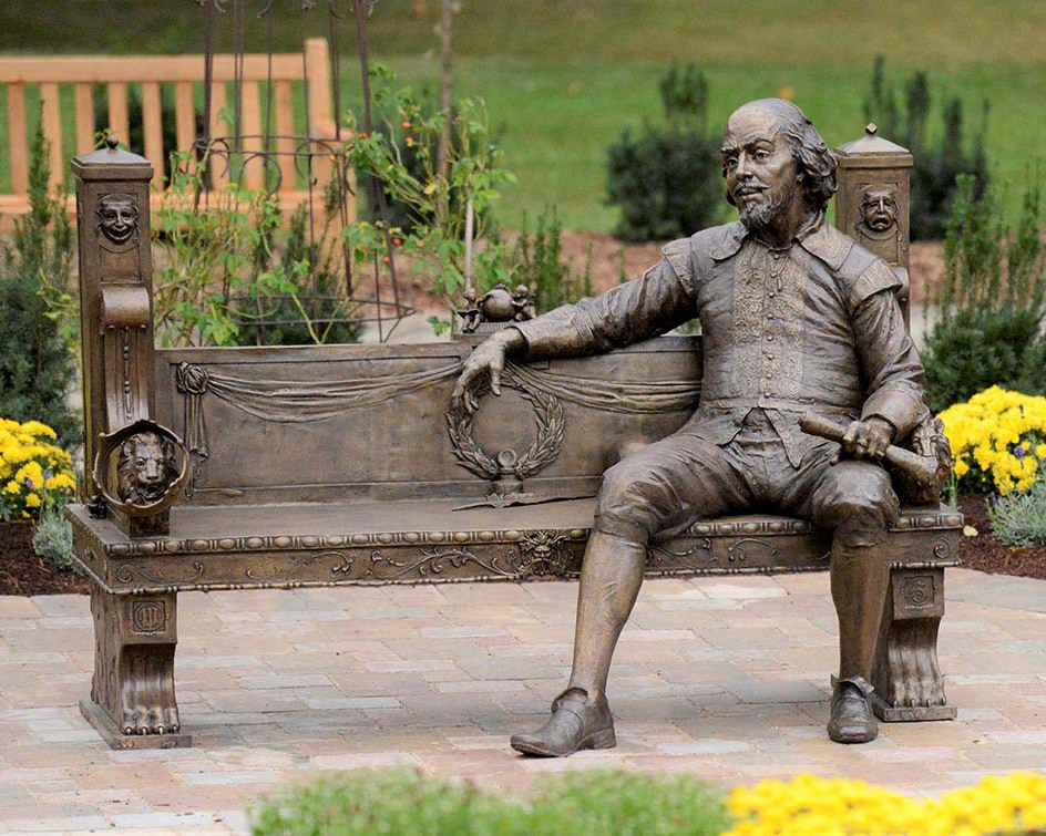 bench sculpture of Shakespeare