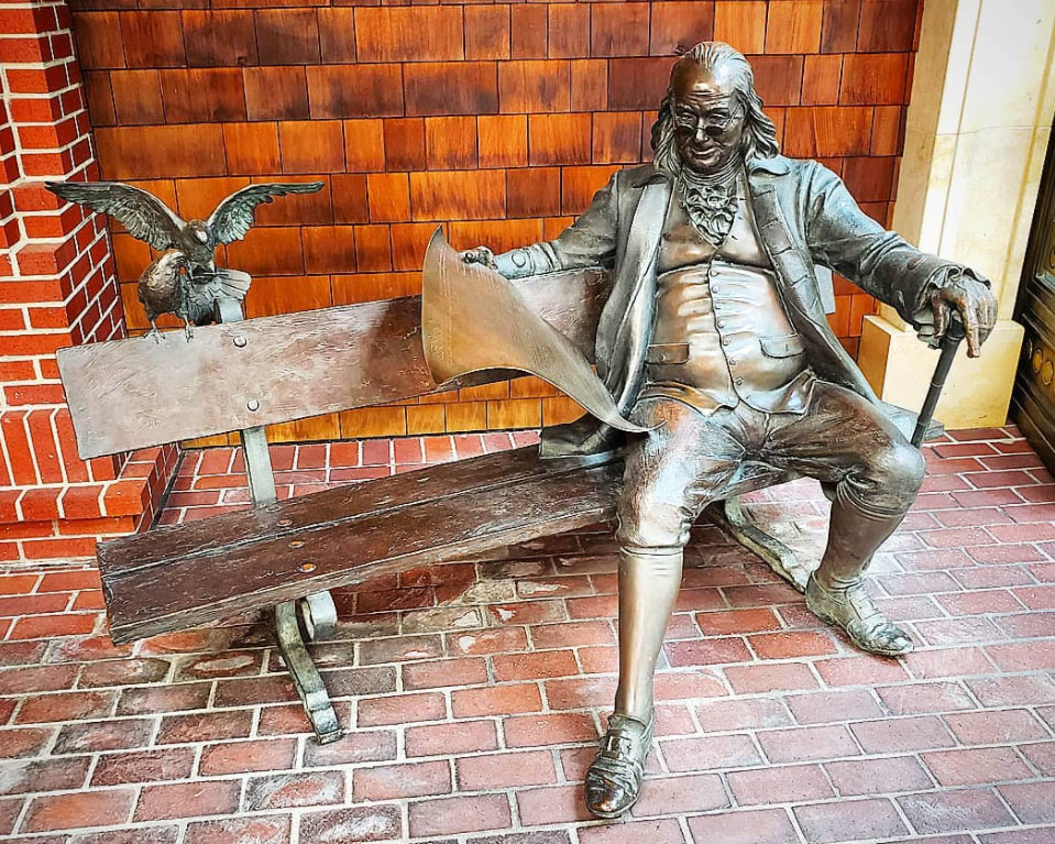 bronze bench of benjamin franklin