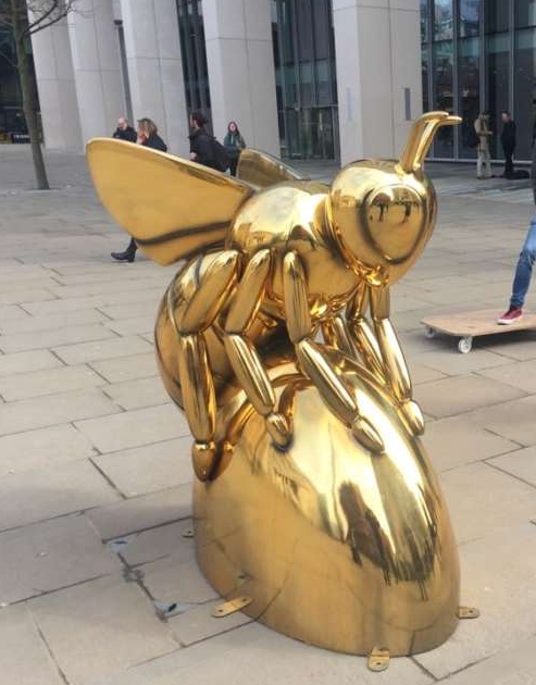 bee sculpture.
