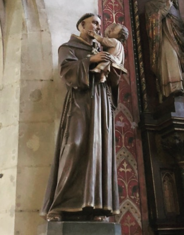 famous Saint Antoine sculpture