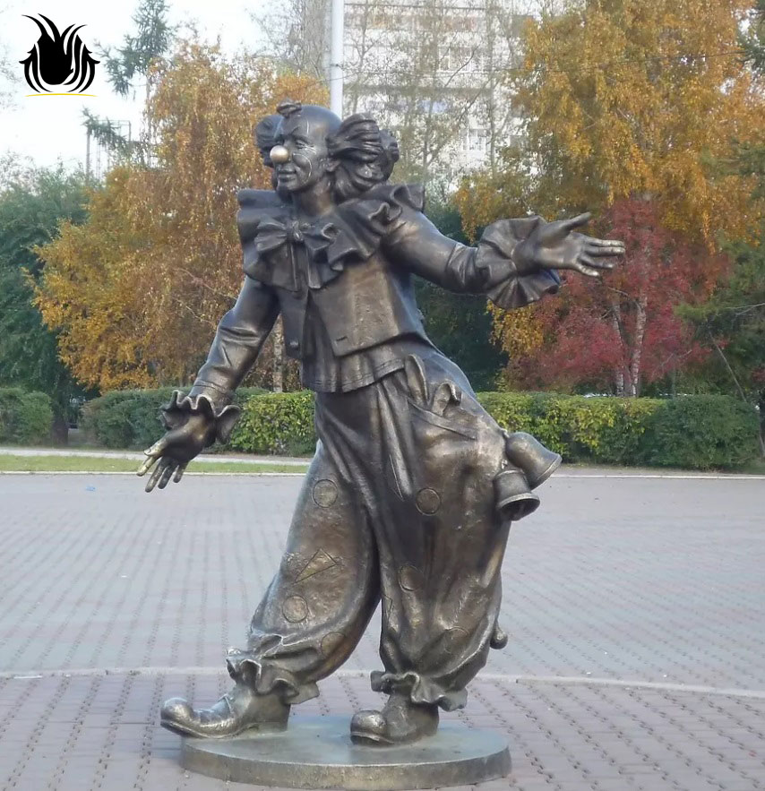 bronze clown statue yard