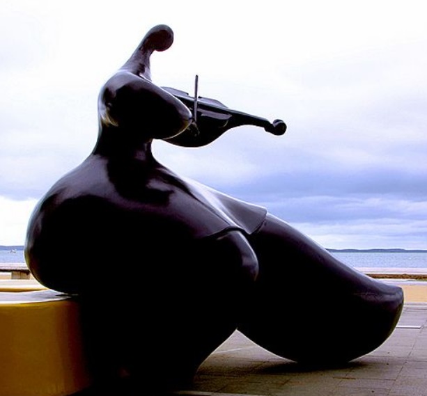 abstract art statue playing guitar woman by Jean-Louis