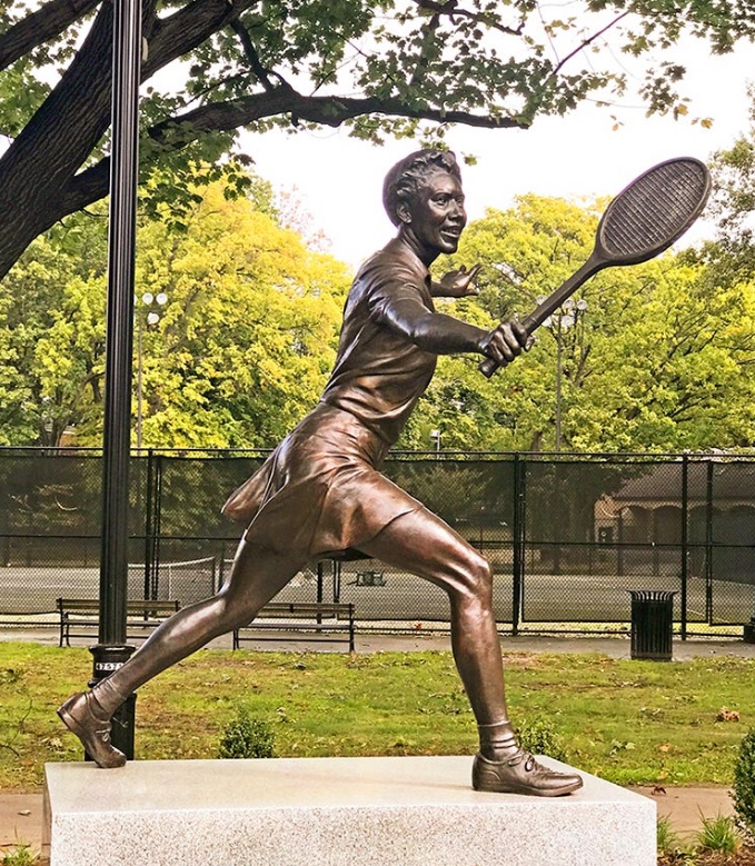 tennis player statue