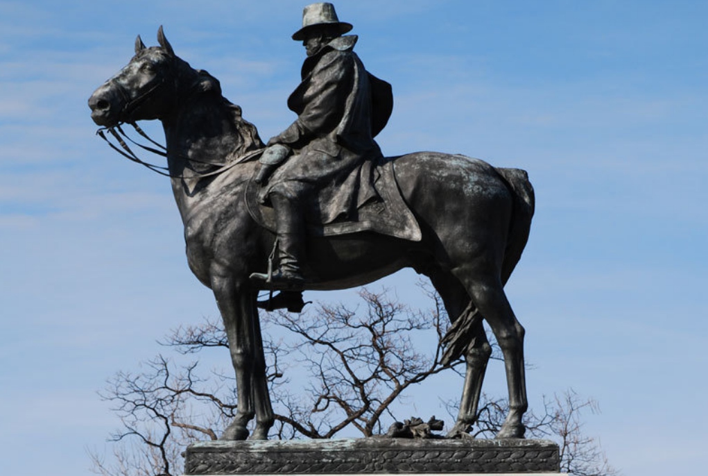 Ulysses S. Grant bronze statue memorial sculpture on horseback