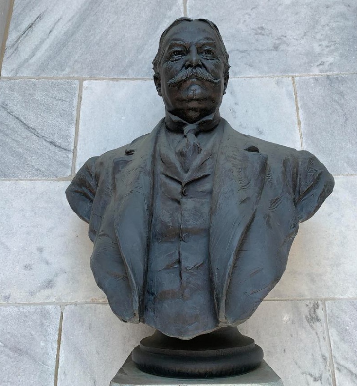 custom sculpture from photo of bronze bust William H. Taft