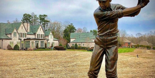 bronze golf sculpture