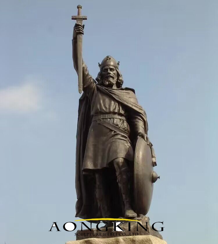 Bronze Statue of Alfred the Great