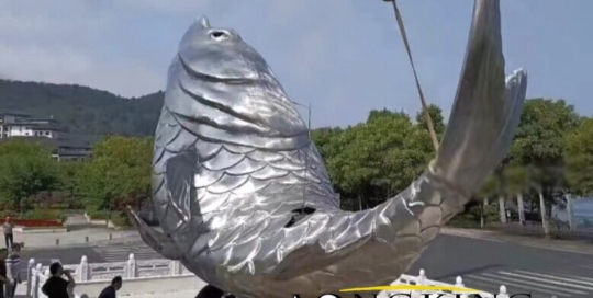 stainless steel large fish fountain sculpture